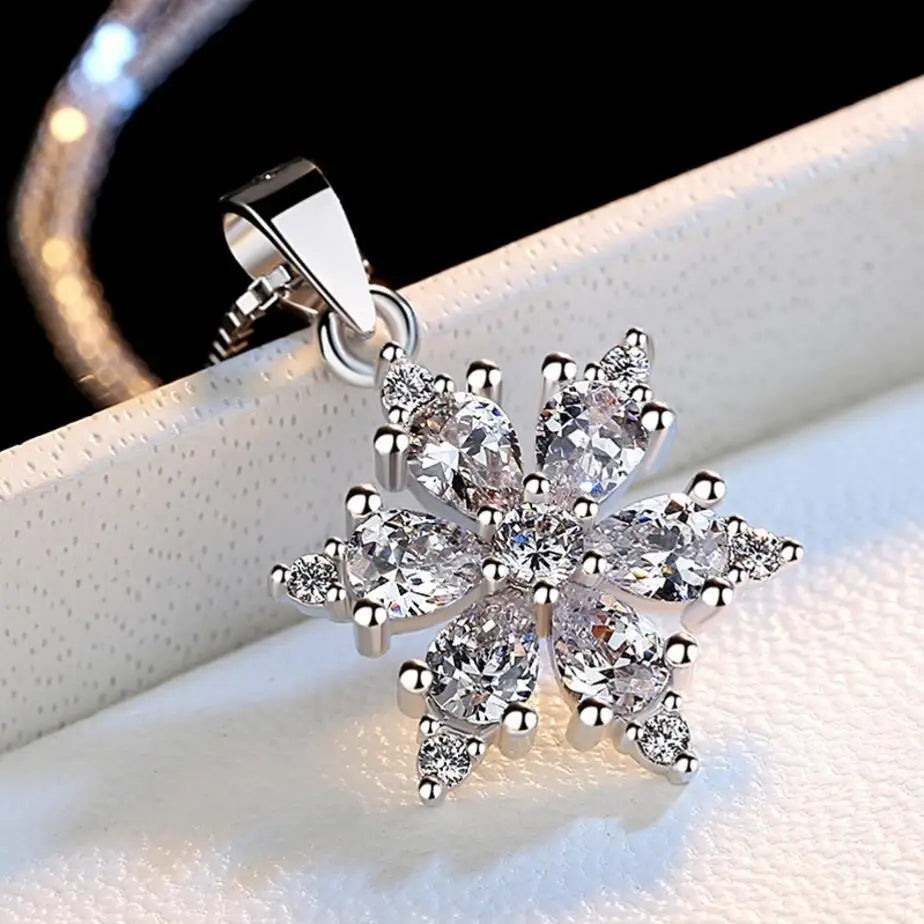 Le Collier Flocon en Argent 925, photo 2 sur 4