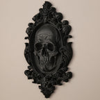 Médaillon crâne baroque noir