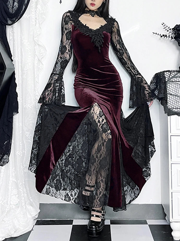 Robe de la Veuve Noire, bordeaux