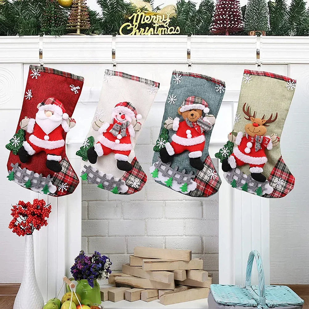 Les Bas de Noël en Peluche (lot de 4)