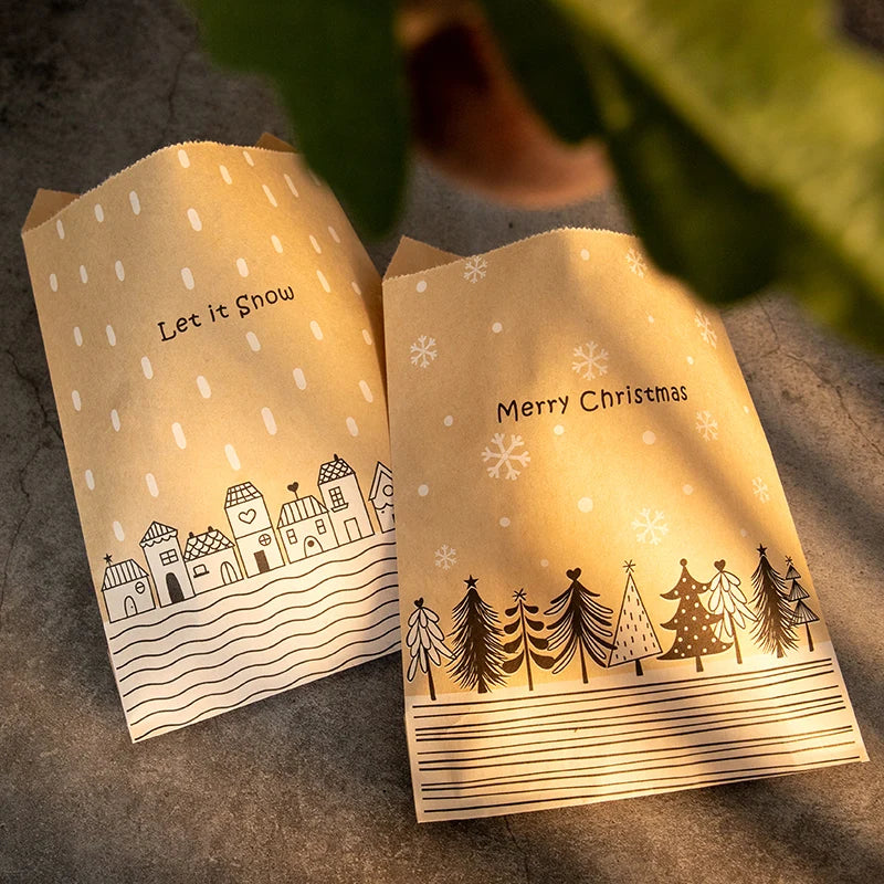 Sachets kraft à motifs de maisons et de sapins