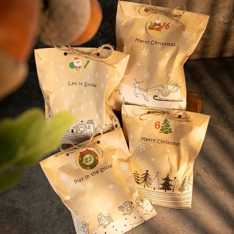 Sachets kraft de Noël fermés avec un autocollant numéroté