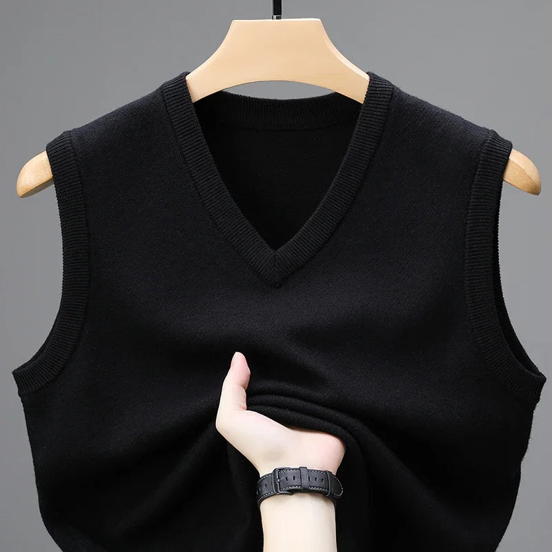 Le Pull Sans Manches Col V pour Homme