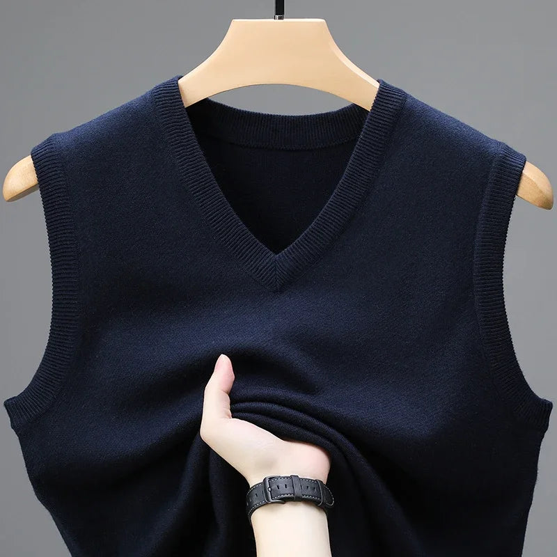 Le Pull Sans Manches Col V pour Homme