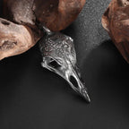 Pendentif corbeau, vue de profil