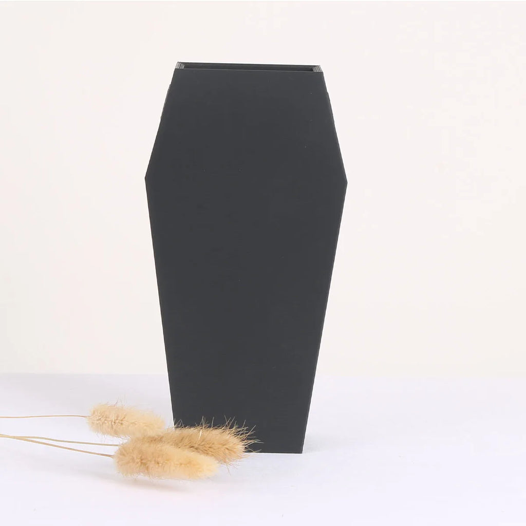 Dimensions : environ 18,4 cm de haut et 9,6 cm de large