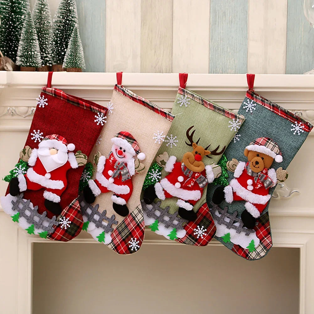 Les Bas de Noël en Peluche (lot de 4)