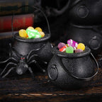 Mini-chaudrons sur une table