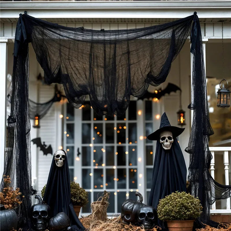 Les Voiles de la Maison Hantée sur une entrée