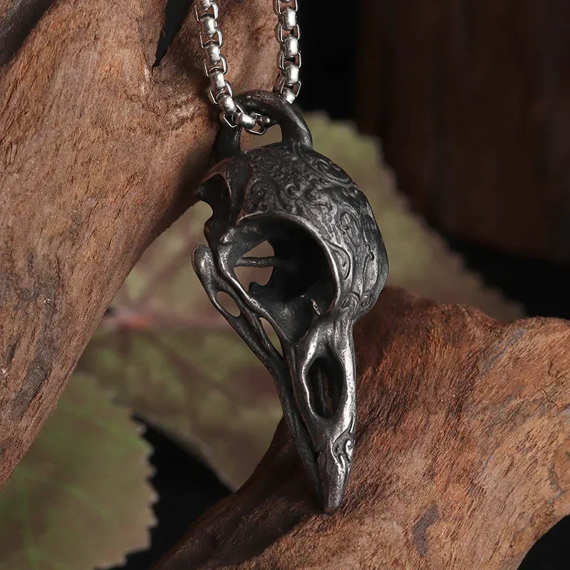 Le Pendentif du Corbeau