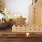 Le Calendrier de l'Avent en Bois à l'Étoile
