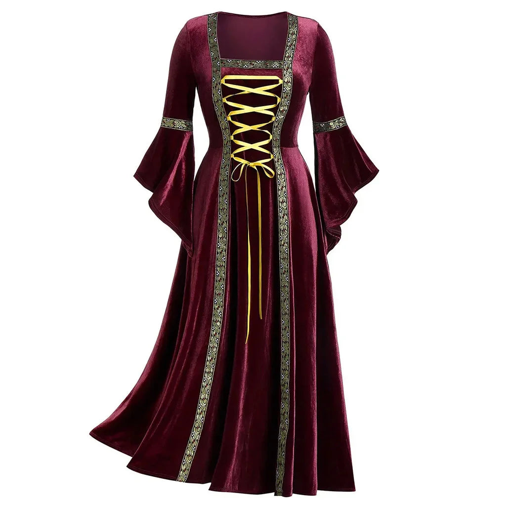 La Châtelaine Maudite, robe en velours bordeaux